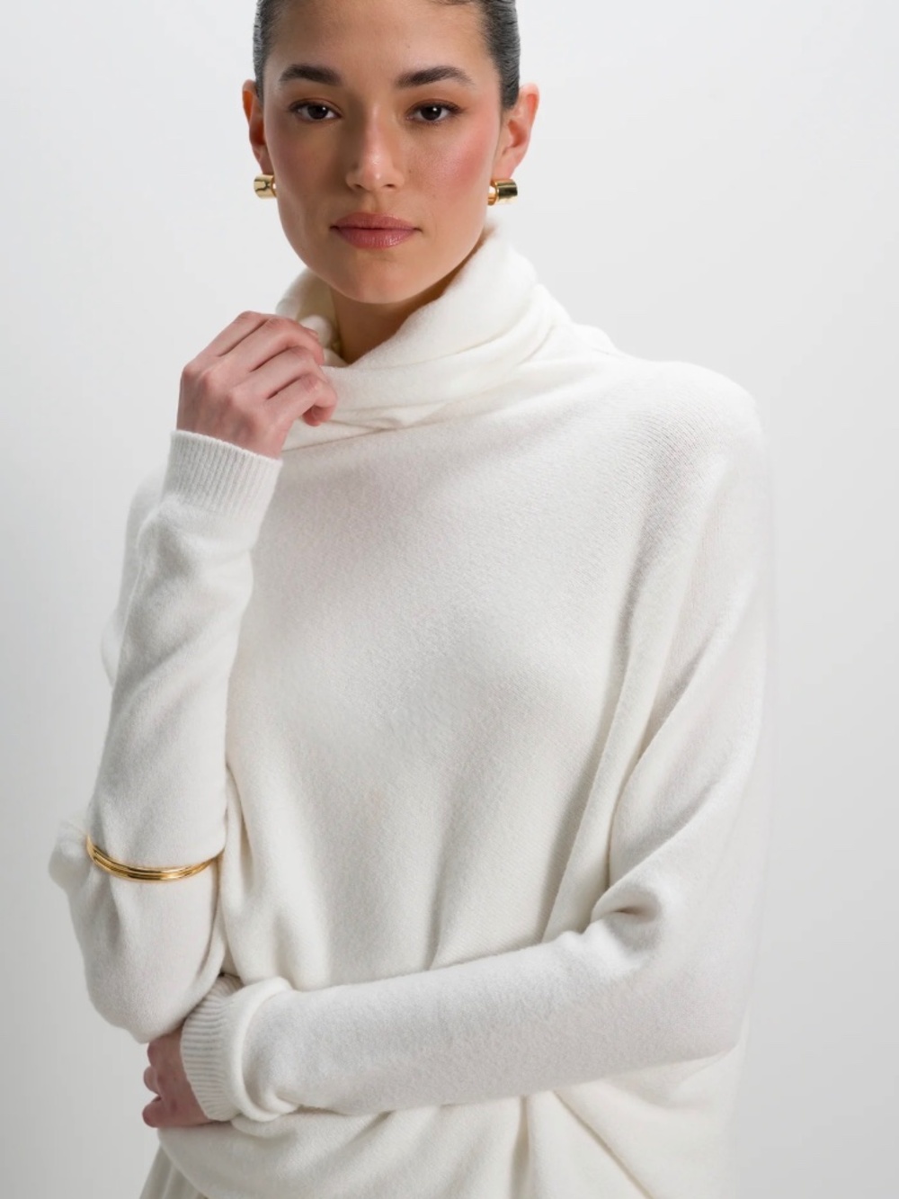 NWOT JAKI London Italian Knit Asymmetrical Roll Neck Sweater Ivory S/M